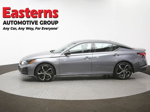 Used 2023 Nissan Altima 2.5 SR FWD image 58