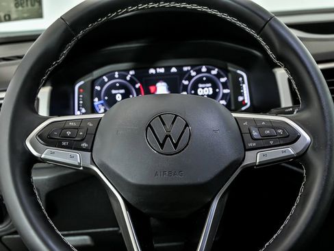 Used 2023 Volkswagen Atlas Cross Sport SE image 18