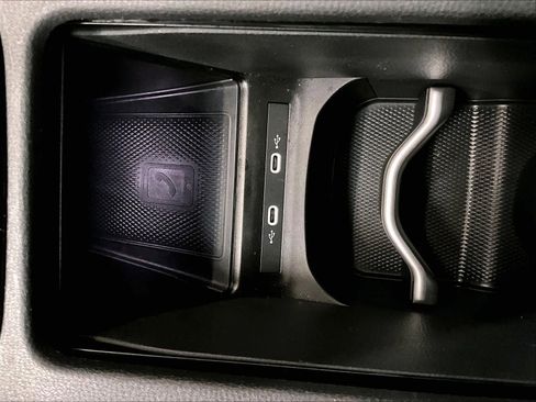 Used 2022 Volkswagen ID.4 Pro S w/ Gradient Package image 37