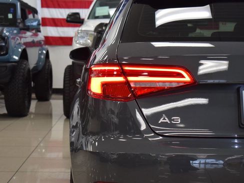 Used 2018 Audi A3 e-tron Premium Plus w/ Technology Package image 17