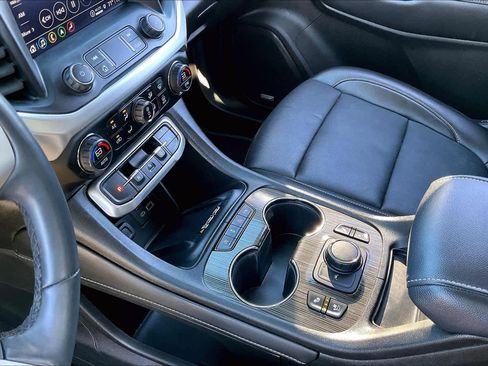 Certified 2023 GMC Acadia SLT w/ Elevation Edition image 14