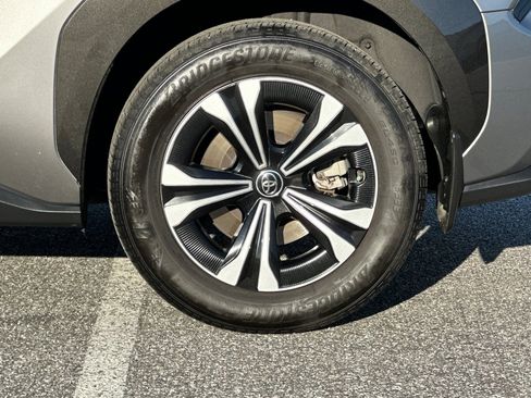 Used 2024 Toyota bZ4X XLE w/ Weather Package image 29