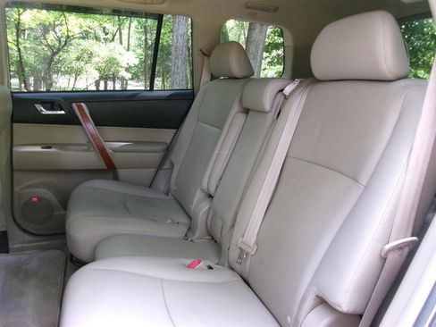Used 2008 Toyota Highlander Limited FWD image 32