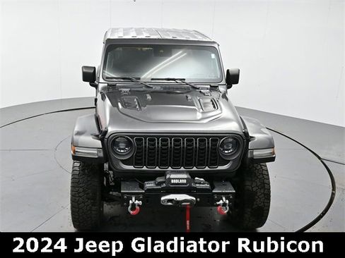 Used 2024 Jeep Gladiator Rubicon image 28