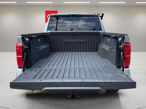 Used 2024 Toyota Tacoma TRD Off-Road AWD/4WD image 18