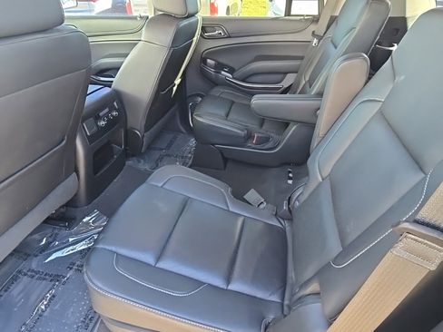 Used 2019 GMC Yukon SLT image 8