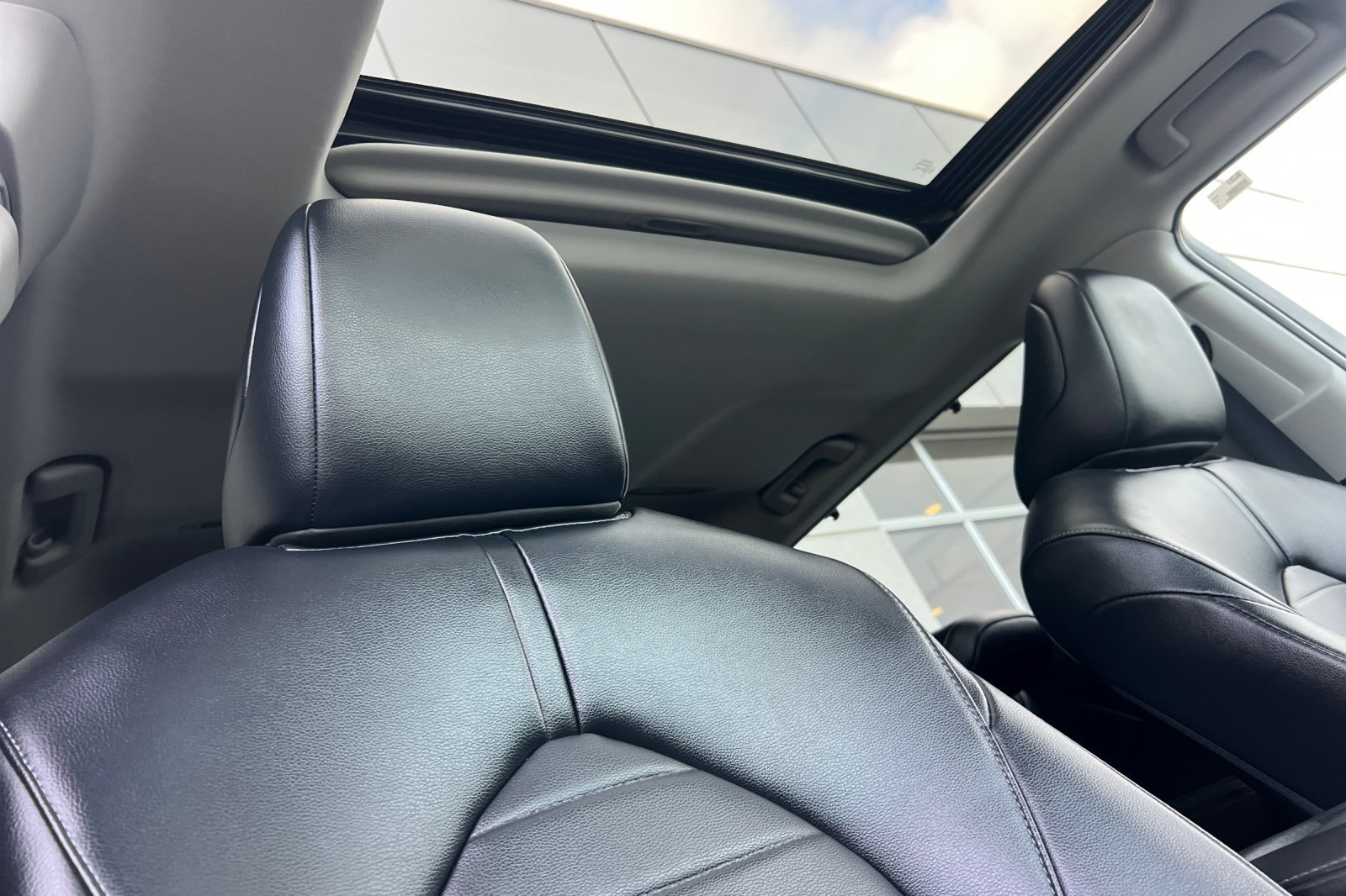 Certified 2022 Toyota Highlander XLE AWD/4WD image 18