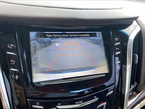 Used 2015 Cadillac Escalade Luxury RWD image 25