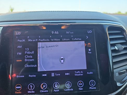 Used 2019 Jeep Grand Cherokee Overland AWD/4WD image 23