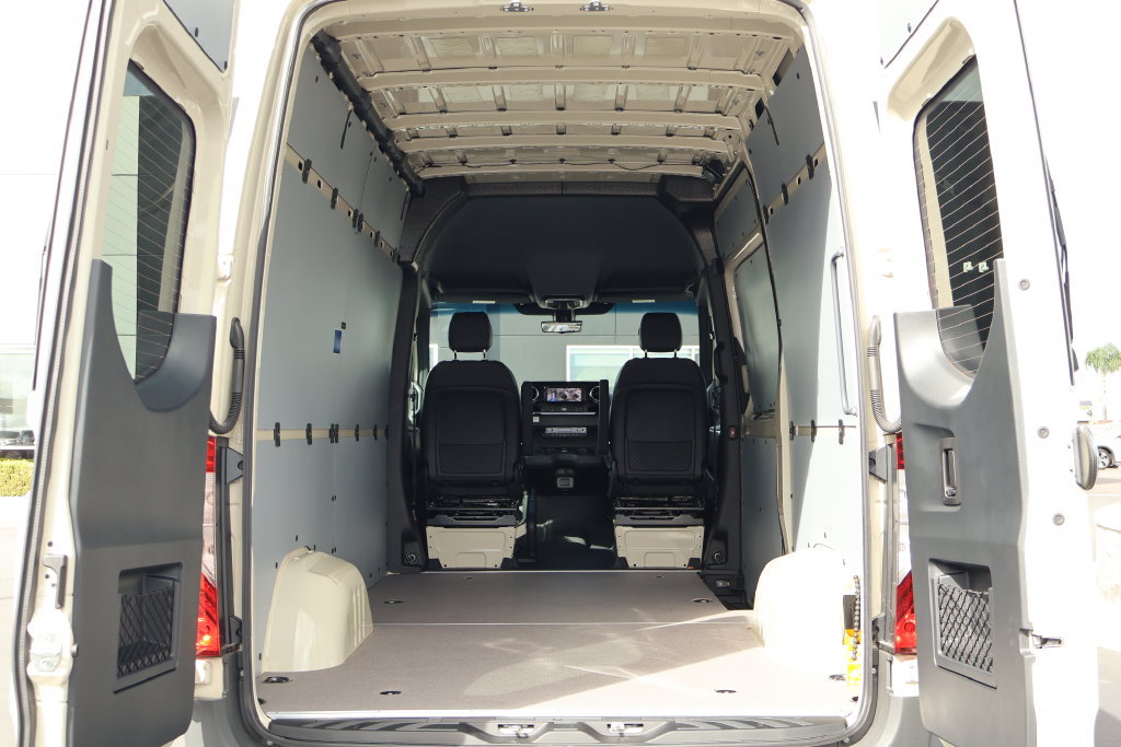 New 2026 Mercedes-Benz Sprinter 2500 image 8