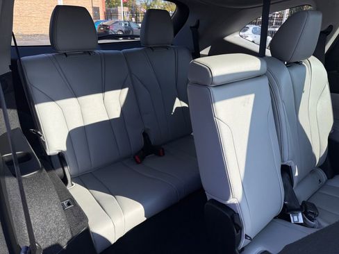 Used 2022 Acura MDX SH-AWD w/ Technology Package image 35