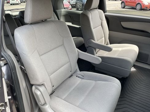 Used 2015 Honda Odyssey LX image 15