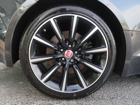 Used 2016 Jaguar F-TYPE Convertible RWD image 46