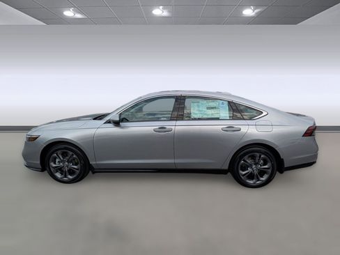 New 2025 Honda Accord EX-L image 2