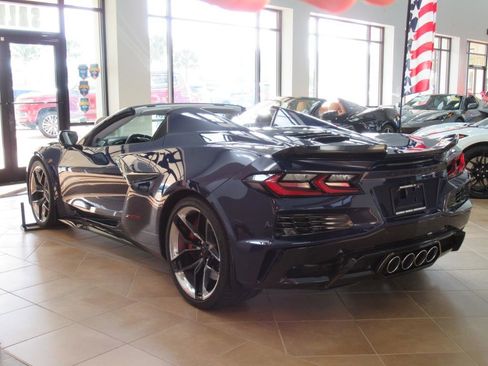 Used 2025 Chevrolet Corvette Z06 image 6
