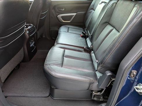 Used 2017 Nissan Titan SL RWD image 17