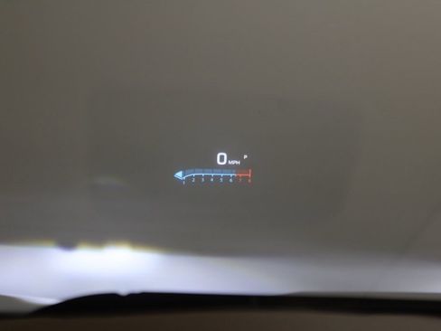 Used 2017 Cadillac XT5 Platinum w/ Driver Assist Package image 41