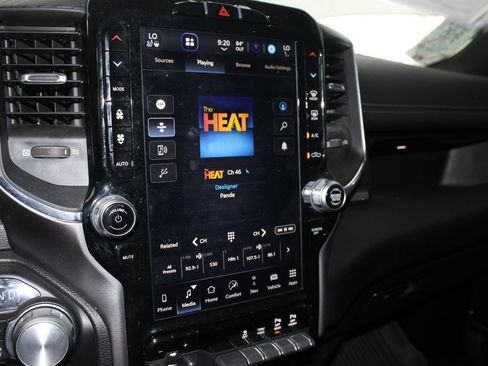 Used 2024 RAM 1500 Laramie AWD/4WD image 16
