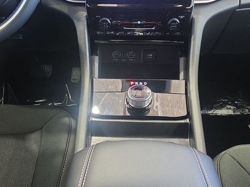 New 2025 Jeep Grand Cherokee Laredo image 20