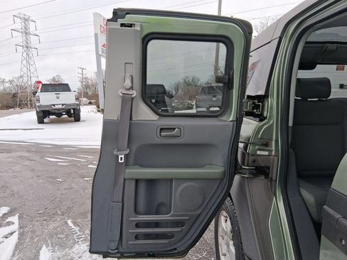 Used 2004 Honda Element EX image 9
