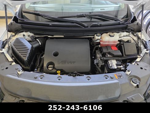 Used 2023 Buick Enclave Essence FWD image 46
