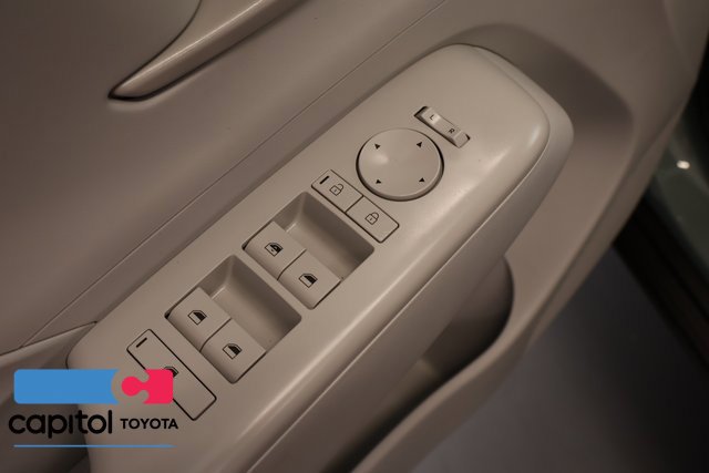 Used 2025 Hyundai Kona SEL AWD/4WD image 10