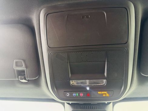 Used 2025 Chevrolet Equinox ACTIV w/ Safety and Technology Package image 18