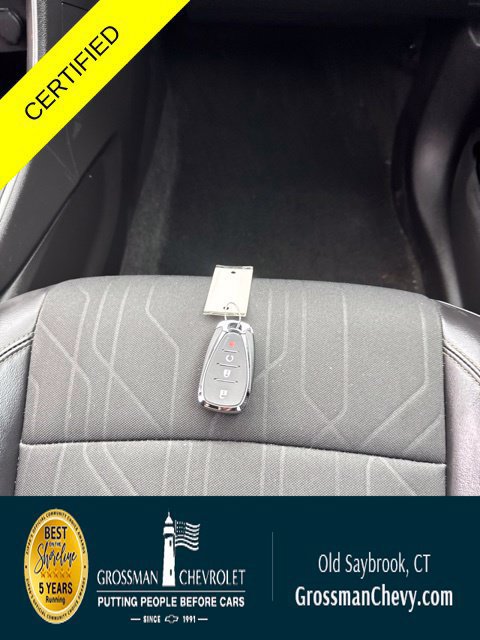 Used 2022 Chevrolet Trax LT w/ LT Convenience Package AWD/4WD image 34