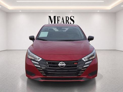 Used 2025 Nissan Versa SR FWD image 8