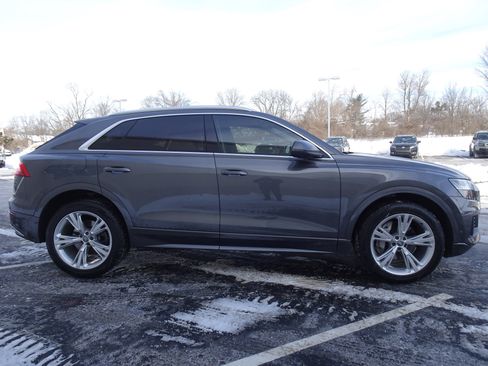 Used 2019 Audi Q8 Prestige w/ Luxury Package image 7
