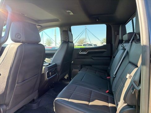 Used 2025 Chevrolet Silverado 1500 High Country w/ Midnight Edition image 5