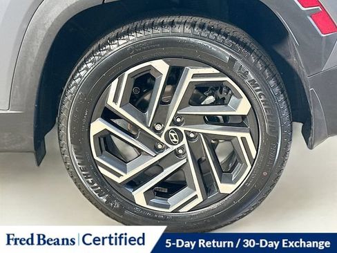 Certified 2025 Hyundai Tucson Limited AWD/4WD image 9