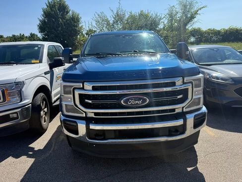 Used 2022 Ford F250 Lariat w/ Lariat Ultimate Package AWD/4WD image 2
