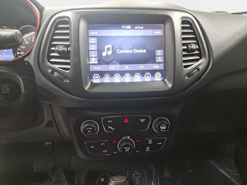 Used 2019 Jeep Compass Trailhawk w/ Cold Weather Group image 21