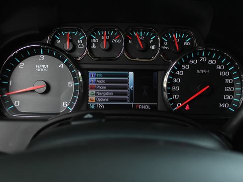 Used 2019 Chevrolet Tahoe Premier AWD/4WD image 17