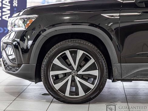 Used 2022 Volkswagen Taos SE image 7