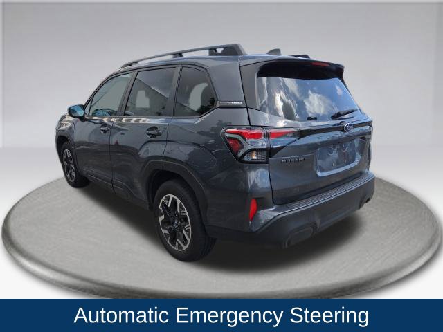 Used 2025 Subaru Forester Premium AWD/4WD image 11