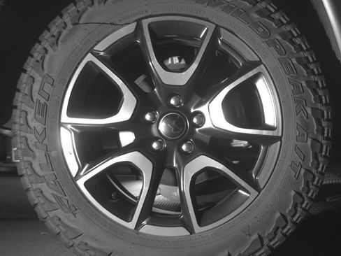 Used 2025 Jeep Compass Trailhawk AWD/4WD image 15