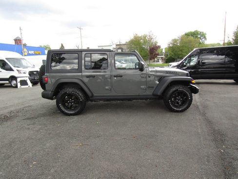 Used 2021 Jeep Wrangler Unlimited Sport AWD/4WD image 9