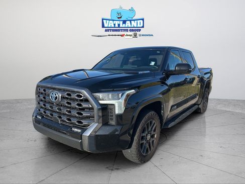 Used 2024 Toyota Tundra Platinum AWD/4WD image 1