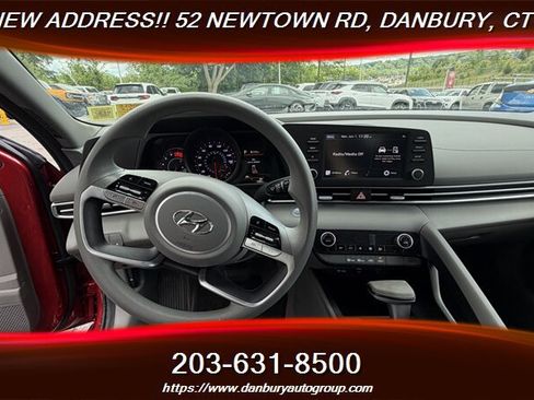 Used 2023 Hyundai Elantra SEL w/ Cargo Package FWD image 15