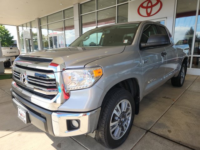 Used 2016 Toyota Tundra SR5 w/ SR5 Upgrade Package AWD/4WD image 6
