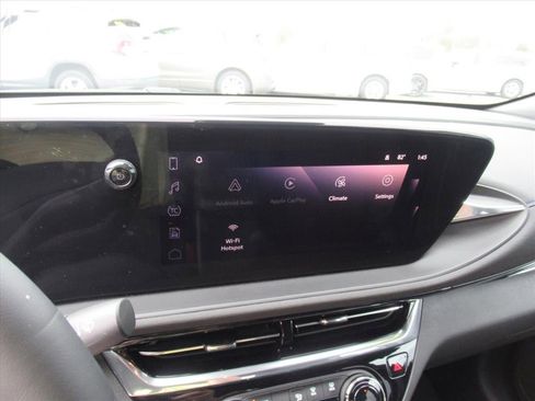Used 2025 Buick Envista Sport Touring w/ Convenience I Package FWD image 25