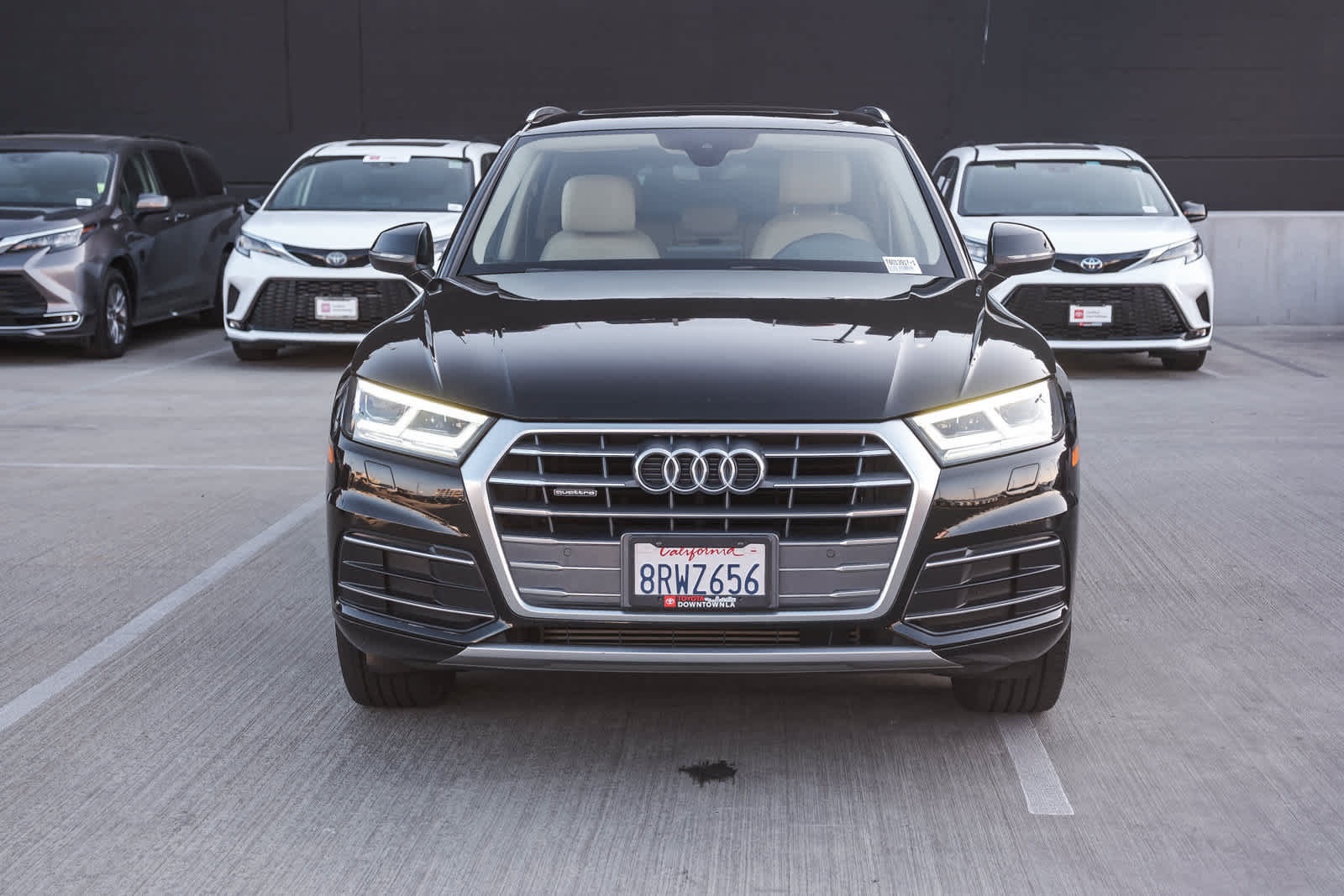 Used 2018 Audi Q5 2.0T Premium Plus w/ Premium Plus Package AWD/4WD image 2