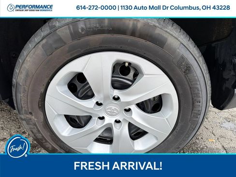 Used 2025 Toyota RAV4 LE FWD image 18