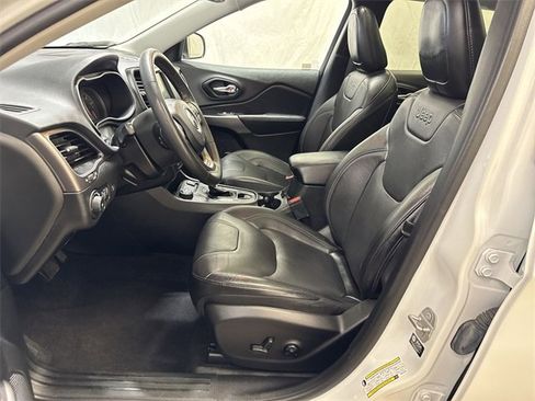 Used 2021 Jeep Cherokee Latitude Lux w/ Sun & Sound Group image 10