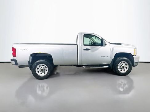 Used 2012 Chevrolet Silverado 2500 W/T w/ Snow Plow Prep Package image 5