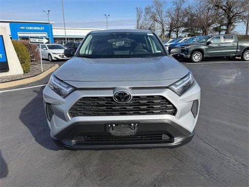 Used 2024 Toyota RAV4 LE image 10