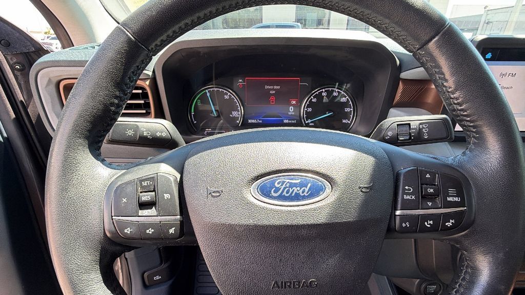 Used 2022 Ford Maverick Lariat FWD image 16