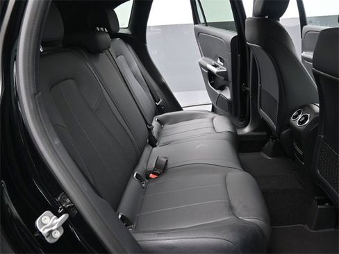 New 2025 Mercedes-Benz GLA 250 image 25